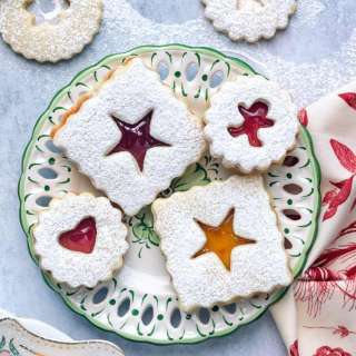 Linzer Cookies