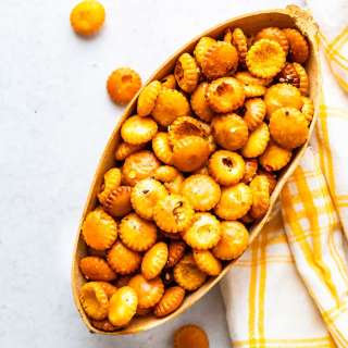 Seasoned Fried Oyster Crackers