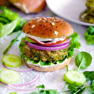 Spanakopita Turkey Burgers with Yogurt Sauce