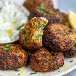 Greek Zucchini Balls – Kolokithokeftedes