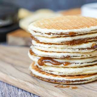 Gaufres Fourrées à la Vergeoise (Little Sugar Waffles)