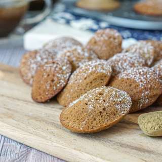 Hojicha Madeleines