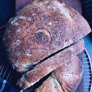 Greek Bread With Oregano and Olive Oil