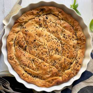 Kasseri Cheese Pie With Pastourma - Pita Ceasarias