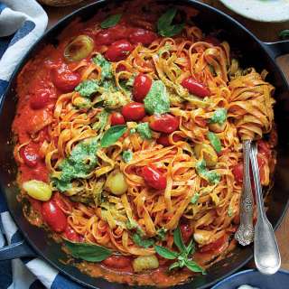 Cherry Tomato Pasta Sauce With Pesto