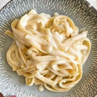 Instant Pot Fettuccine Alfredo