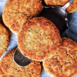 Greek Cod Fish Cakes With Lemon Capers Aioli