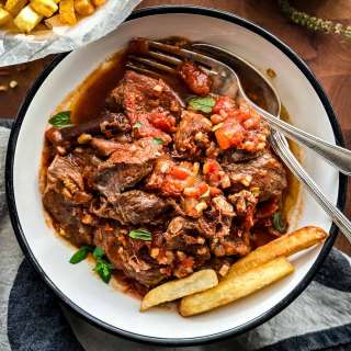 Kokkinisto-Greek Braised Beef In Red Sauce