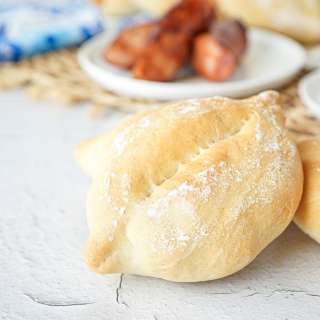 Papo Secos (Portuguese Crusty Rolls)