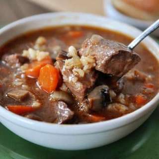 Slow Cooker Beef and Barley Soup