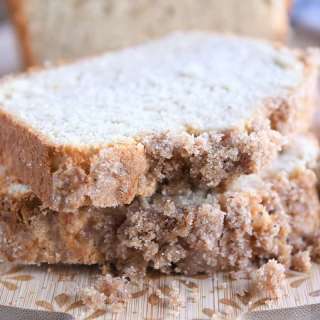 Cream Cheese Banana Bread with Sweet Cinnamon Topping