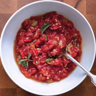 Spicy Red Pepper Tomato Relish