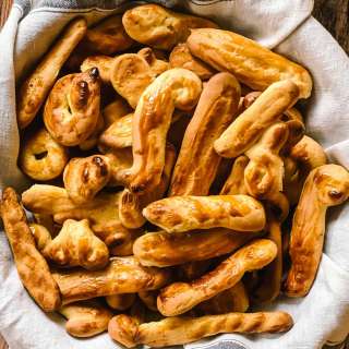 Greek Easter Cookies-Koulourakia