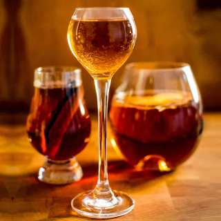 Raki Drink with Cinnamon and Honey-Rakomelo
