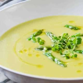 Creamy Asparagus Sunchoke Soup