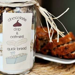 Oatmeal Chocolate Chip Quick Bread {In a Jar!}