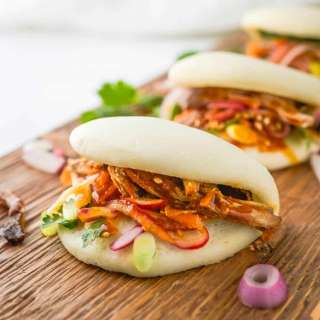Asian Pulled Pork Bao Buns