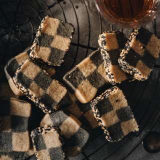 Sesame Checkerboard Cookies