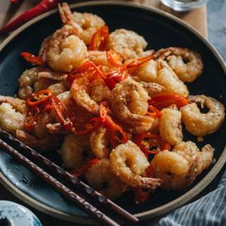 Salt and Pepper Shrimp (椒盐虾)
