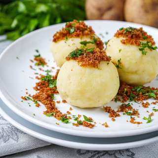 Kartoffelknödel (German Potato Dumplings)