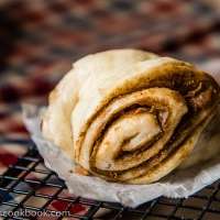 Nutty Steamed Buns (芝麻酱花卷, Sweet Hua Juan)