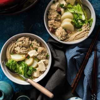 Napa Cabbage Soup with Tofu and Meatballs