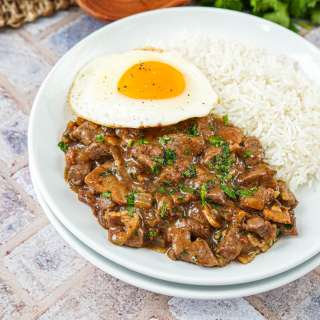 Picadinho na Cerveja (Beef Tips in Beer Sauce)