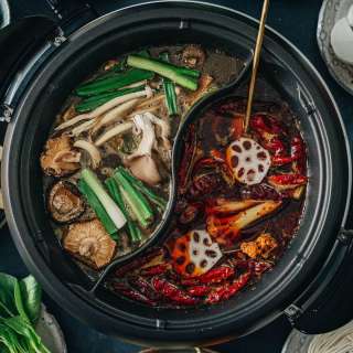How to Host a Vegetarian Hot Pot Party