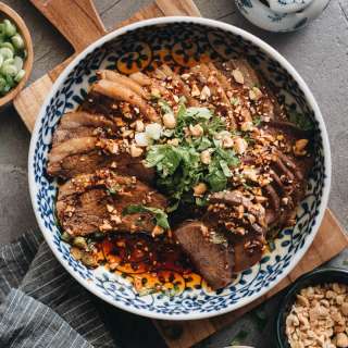 Fu Qi Fei Pian (Sichuan Sliced Beef in Chili Sauce, 夫妻肺片)