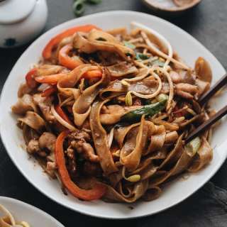 15-Minute Chicken Chow Fun (Chicken Fried Rice Noodles)