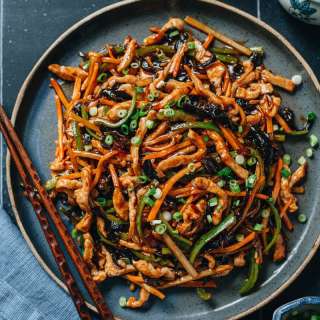 Shredded Pork with Garlic Sauce (鱼香肉丝, Yu Xiang Rou Si)