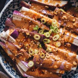 Steamed Eggplant in Garlic Peanut Sauce (芝麻酱拌茄子)