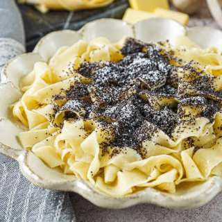 Nudle s Mákem (Czech Noodles with Poppy Seeds)