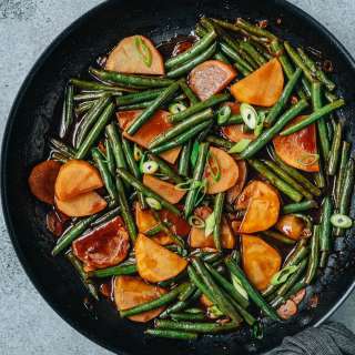 Green Bean and Potato Stew (豆角炖土豆)