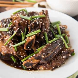 Korean Short Rib Recipe (Kalbi Crockpot)