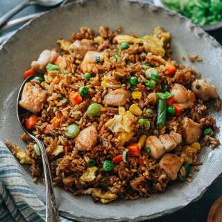 Chicken Fried Rice (鸡肉炒饭)