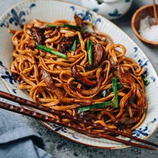 Longevity Noodles (Yi Mein, 伊面)
