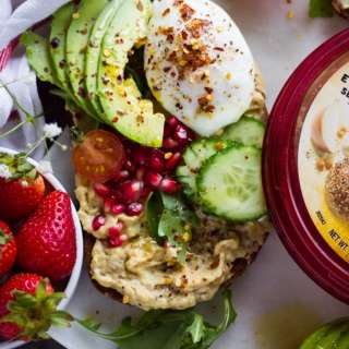 Hummus Toast