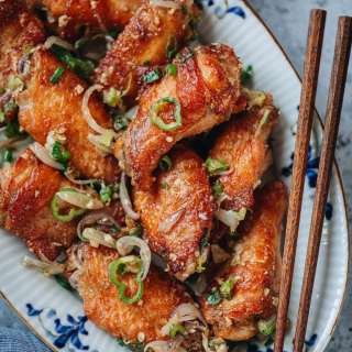 Salt and Pepper Chicken Wings (Oven Baked Version)
