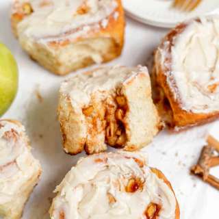Homemade Apple Cinnamon Rolls Recipe