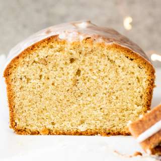 Eggnog pound cake