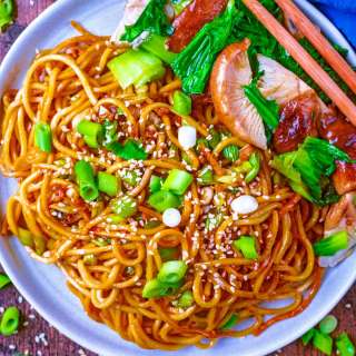 Soy Sauce Noodles (Easy Noodle Sauce)