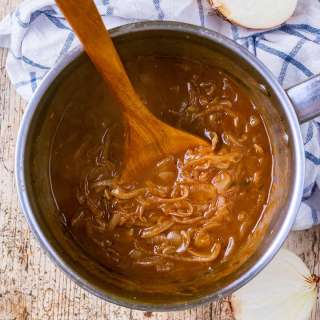 Easy Onion Gravy