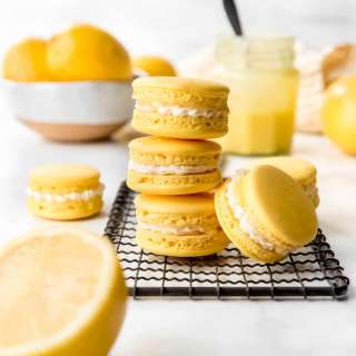 Lemon Curd Macarons