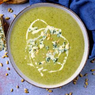 Simple Broccoli and Stilton Soup