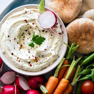 Creamy spicy feta dip