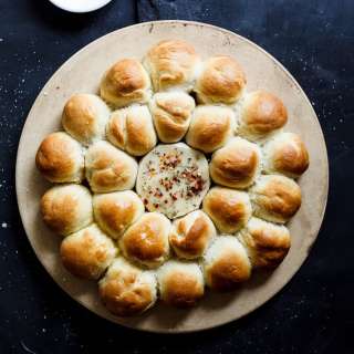 Camembert dinner roll wreath