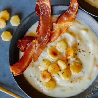 Creamy Vegan Cauliflower Chowder