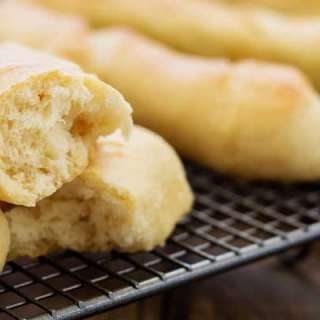 Utterly Butterly Breadsticks