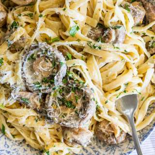 Easy creamy lemon garlic mushroom pasta